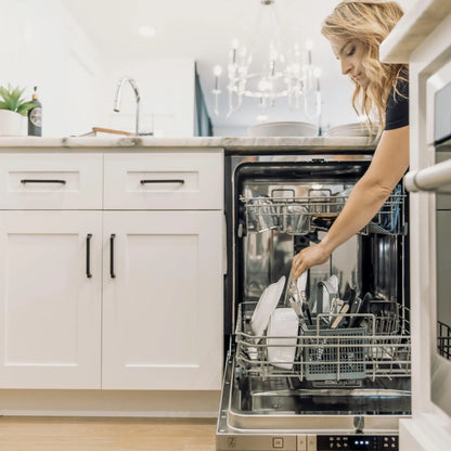 ZLINE 24 in. Top Control Dishwasher with Stainless Steel Tub and Modern Style Handle, 52dBa (DW-24)