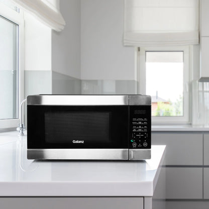 Galanz 0.9 cu ft Countertop Microwave Oven in Black